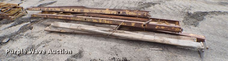 image for item IY9227 Gomaco  bridge deck finisher parts