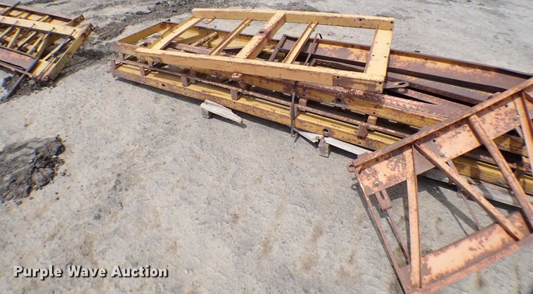 image for item IY9227 Gomaco  bridge deck finisher parts