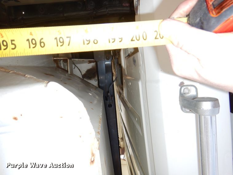 image for item JJ9305 2000 Freightliner FL80  dump truck