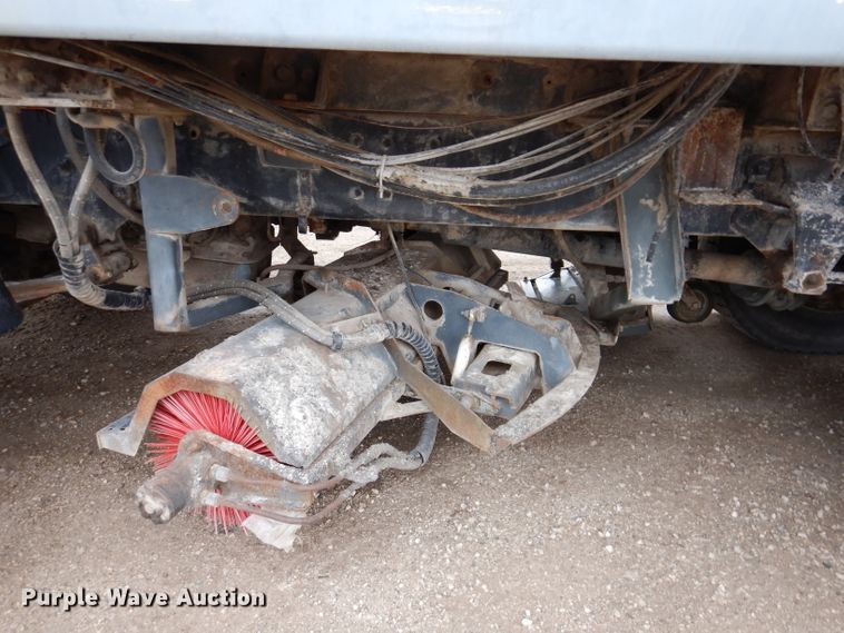 image for item JK9360 1996 Ford CF7000 street sweeper truck