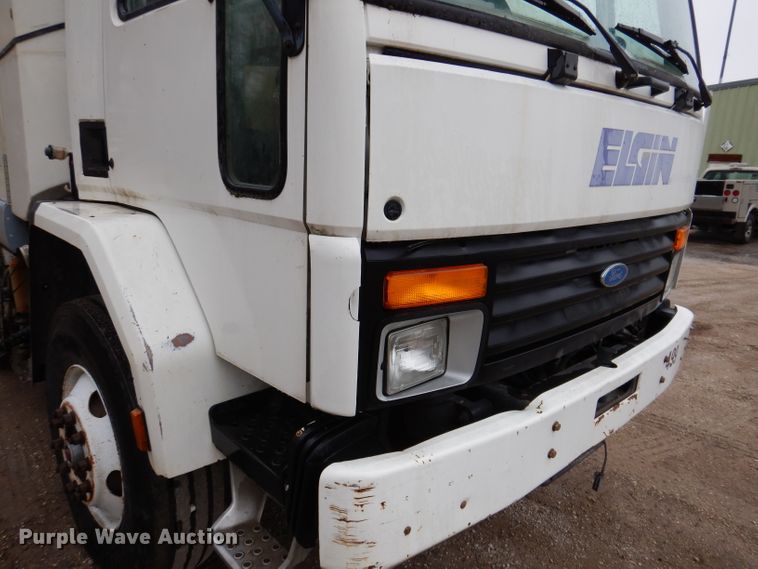 image for item JK9360 1996 Ford CF7000 street sweeper truck