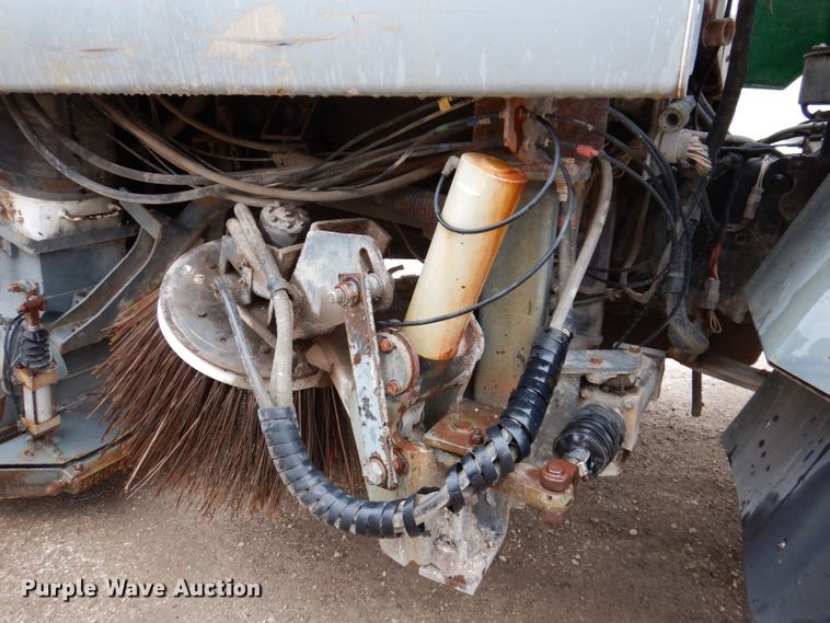 image for item JK9360 1996 Ford CF7000 street sweeper truck