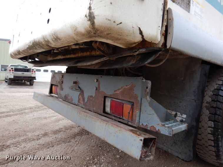 image for item JK9360 1996 Ford CF7000 street sweeper truck