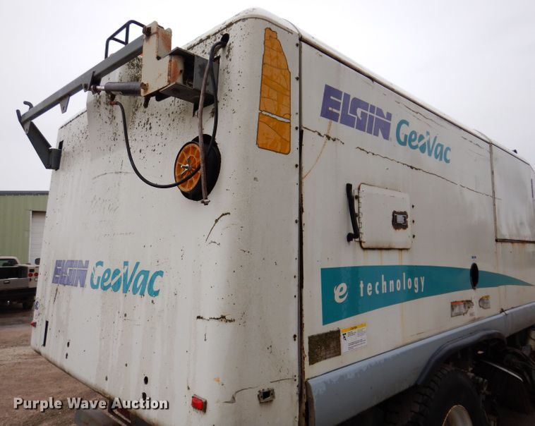 image for item JK9360 1996 Ford CF7000 street sweeper truck