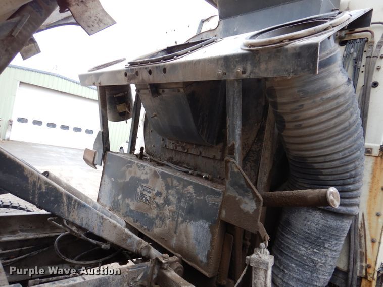 image for item JK9360 1996 Ford CF7000 street sweeper truck