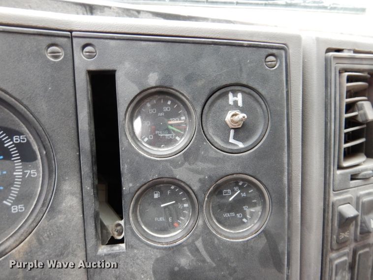 image for item JK9360 1996 Ford CF7000 street sweeper truck