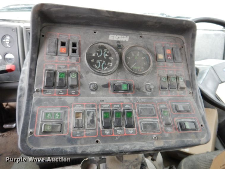 image for item JK9360 1996 Ford CF7000 street sweeper truck