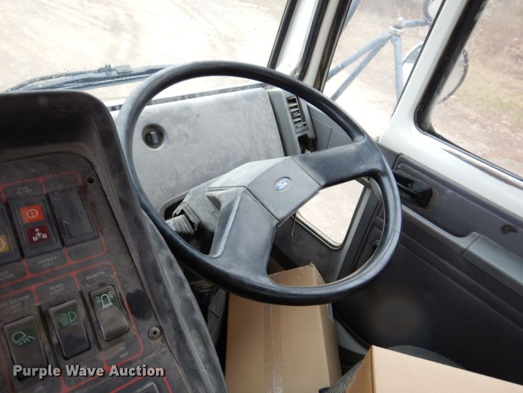 image for item JK9360 1996 Ford CF7000 street sweeper truck