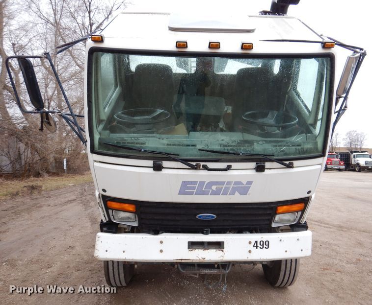 image for item JK9360 1996 Ford CF7000 street sweeper truck