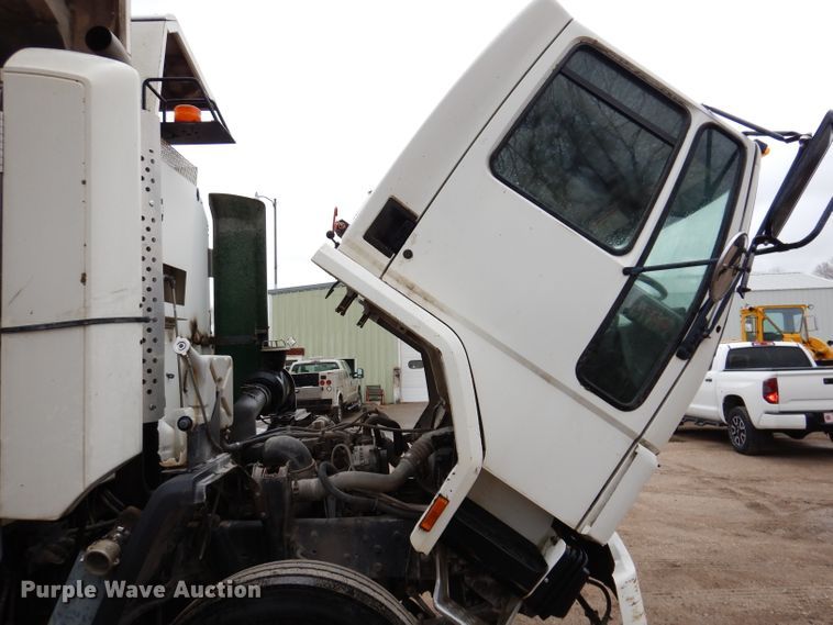 image for item JK9360 1996 Ford CF7000 street sweeper truck