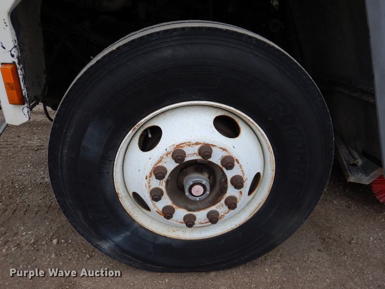 image for item JK9360 1996 Ford CF7000 street sweeper truck