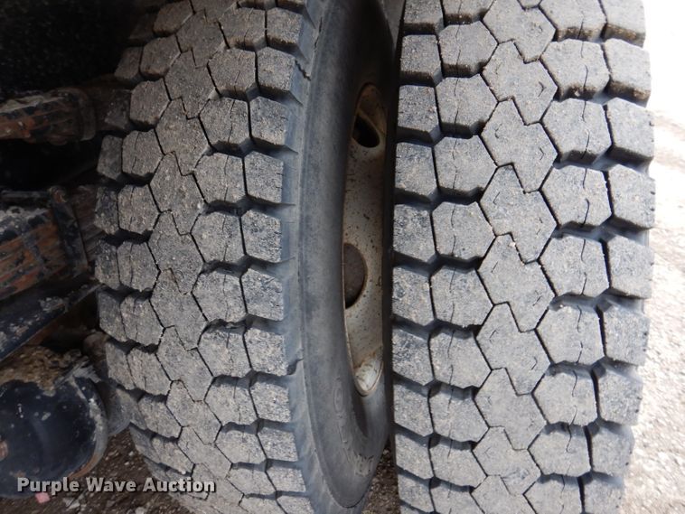 image for item JK9360 1996 Ford CF7000 street sweeper truck