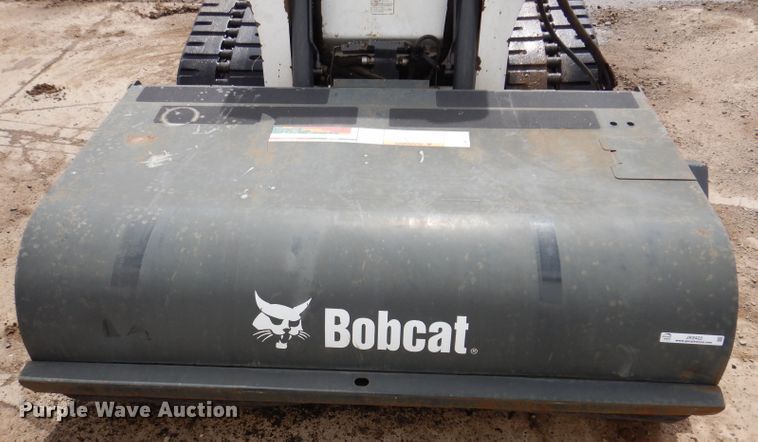 image for item JK9422 2014 Bobcat 72" W skid steer sweeper