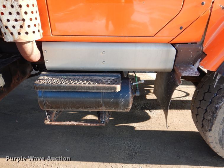 image for item JK9423 2000 International 2554  dump truck