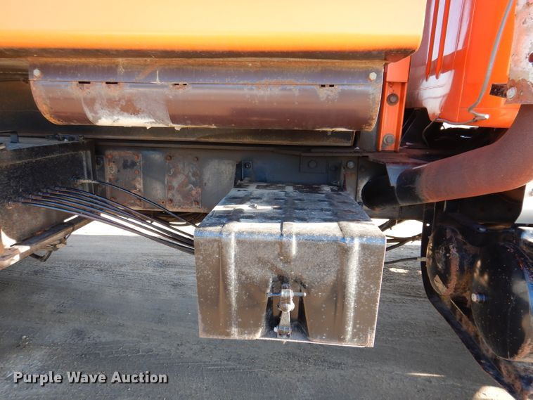 image for item JK9423 2000 International 2554  dump truck