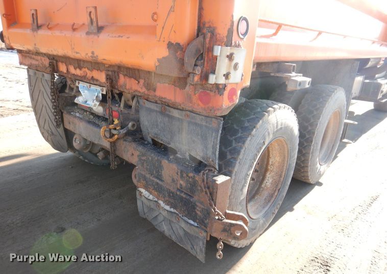 image for item JK9423 2000 International 2554  dump truck