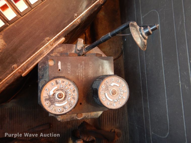 image for item JK9423 2000 International 2554  dump truck