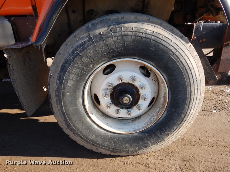 image for item JK9423 2000 International 2554  dump truck