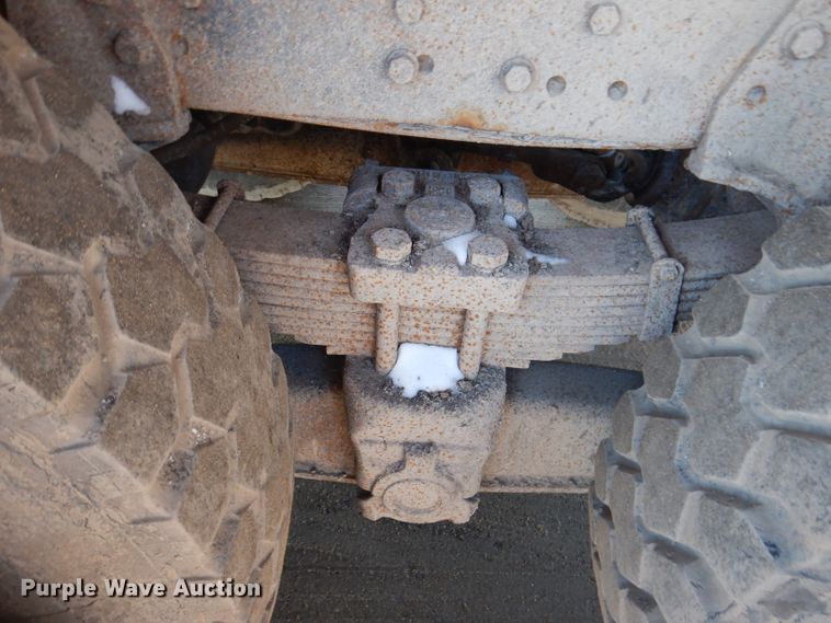 image for item JK9423 2000 International 2554  dump truck