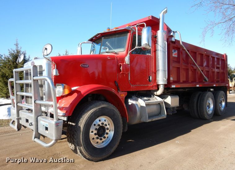 image for item JK9424 2011 Peterbilt 367  dump truck