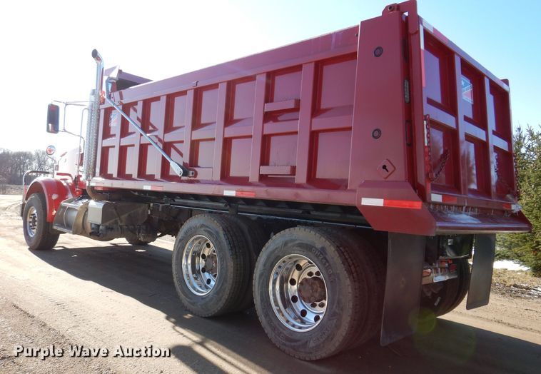 image for item JK9424 2011 Peterbilt 367  dump truck