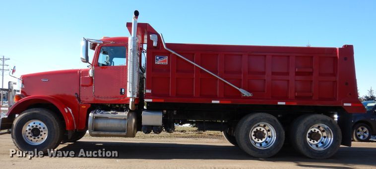 image for item JK9424 2011 Peterbilt 367  dump truck