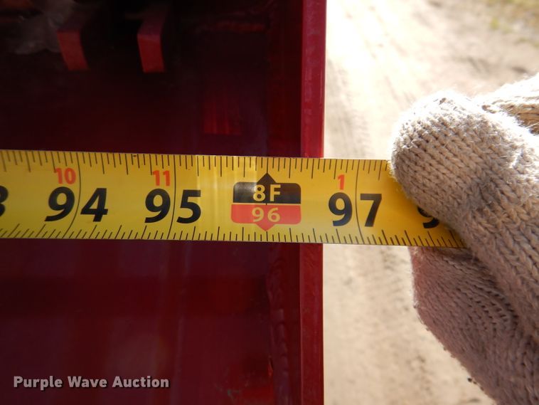 image for item JK9424 2011 Peterbilt 367  dump truck