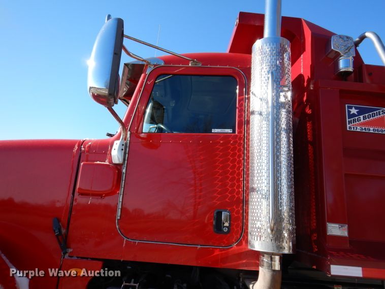 image for item JK9424 2011 Peterbilt 367  dump truck
