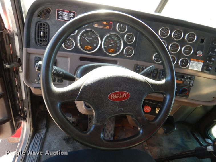 image for item JK9424 2011 Peterbilt 367  dump truck