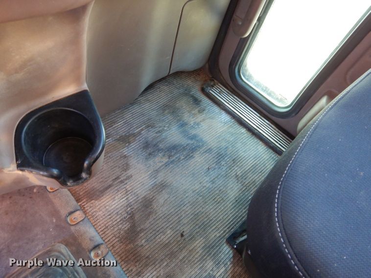 image for item JK9424 2011 Peterbilt 367  dump truck