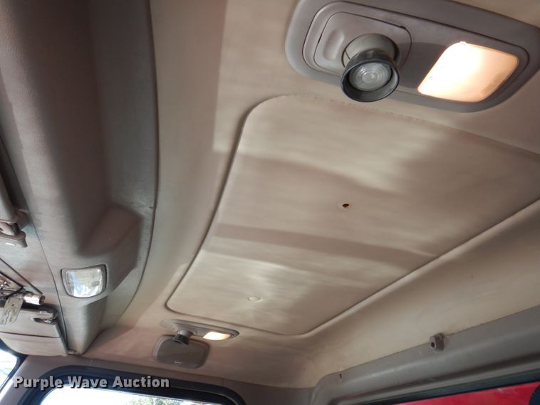 image for item JK9424 2011 Peterbilt 367  dump truck