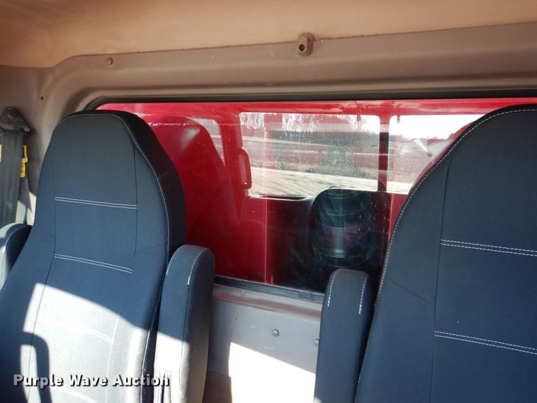 image for item JK9424 2011 Peterbilt 367  dump truck