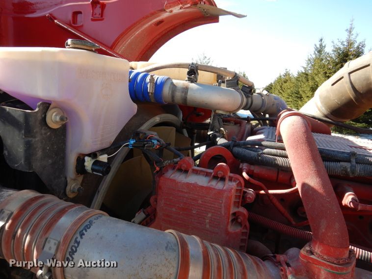 image for item JK9424 2011 Peterbilt 367  dump truck