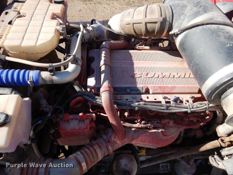 image for item JK9424 2011 Peterbilt 367  dump truck