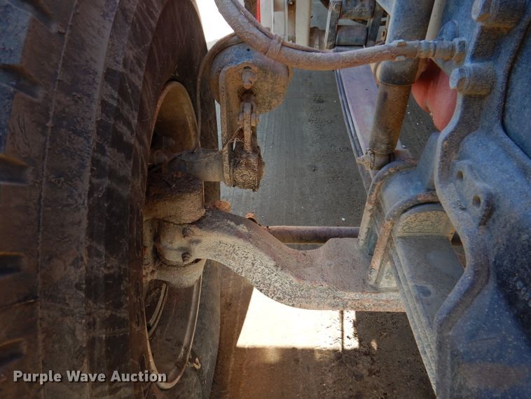 image for item JK9424 2011 Peterbilt 367  dump truck