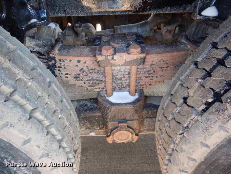 image for item JK9424 2011 Peterbilt 367  dump truck