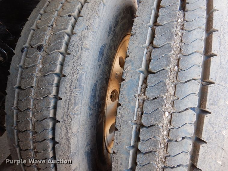 image for item JK9424 2011 Peterbilt 367  dump truck