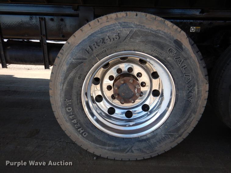 image for item JK9424 2011 Peterbilt 367  dump truck