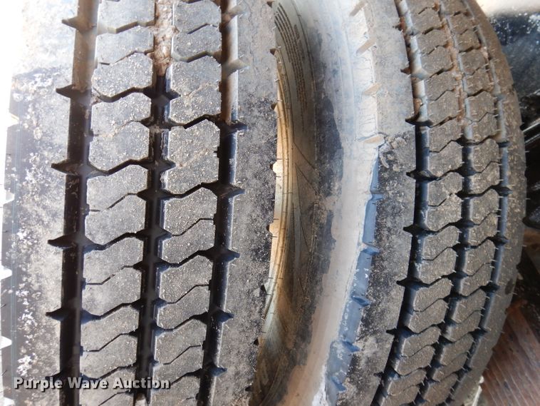 image for item JK9424 2011 Peterbilt 367  dump truck