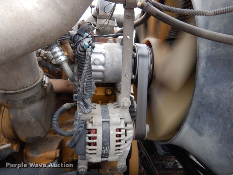 image for item JK9434 2007 Peterbilt 335  hook lift truck