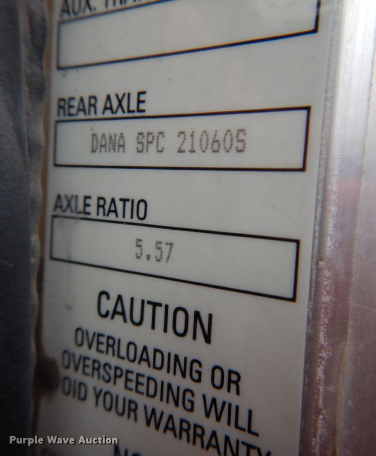 image for item JK9434 2007 Peterbilt 335  hook lift truck