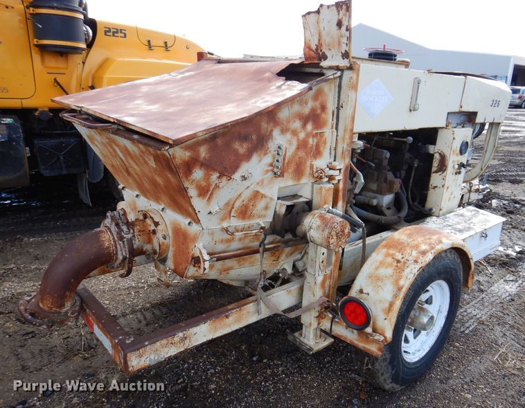 image for item JK9456 Mayco ST30  concrete pump