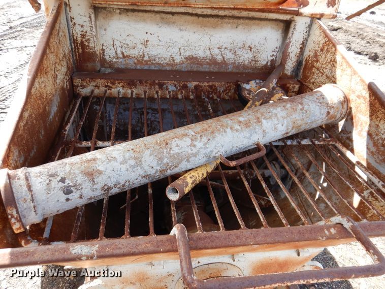 image for item JK9456 Mayco ST30  concrete pump