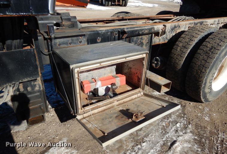 image for item JK9829 2010 International WorkStar 7600  dump truck