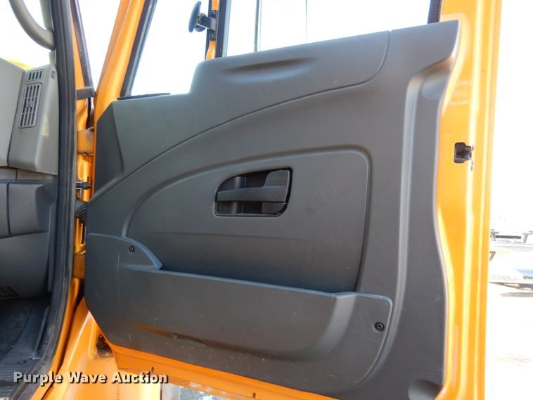 image for item JK9829 2010 International WorkStar 7600  dump truck