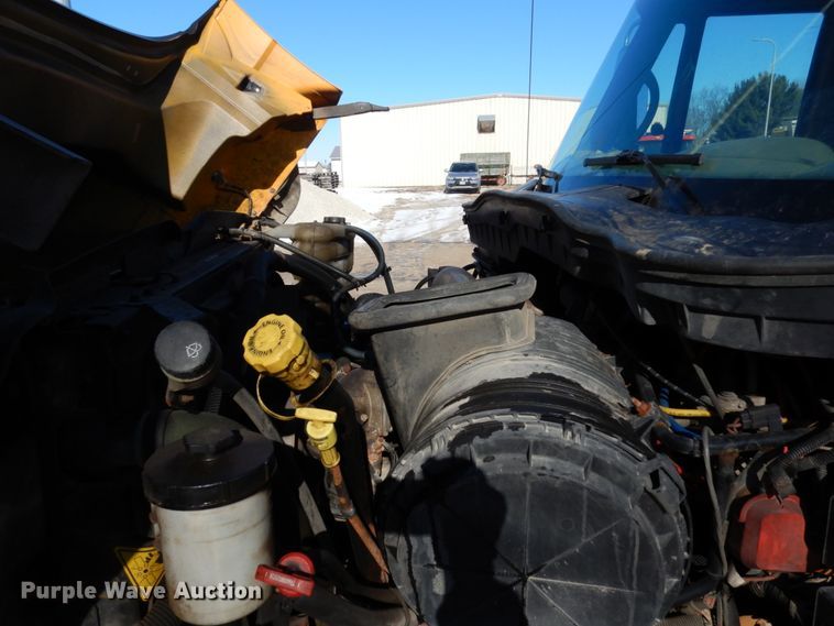 image for item JK9829 2010 International WorkStar 7600  dump truck