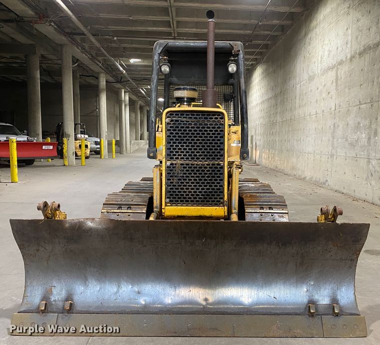 image for item JL9034 1984 John Deere 550A  dozer