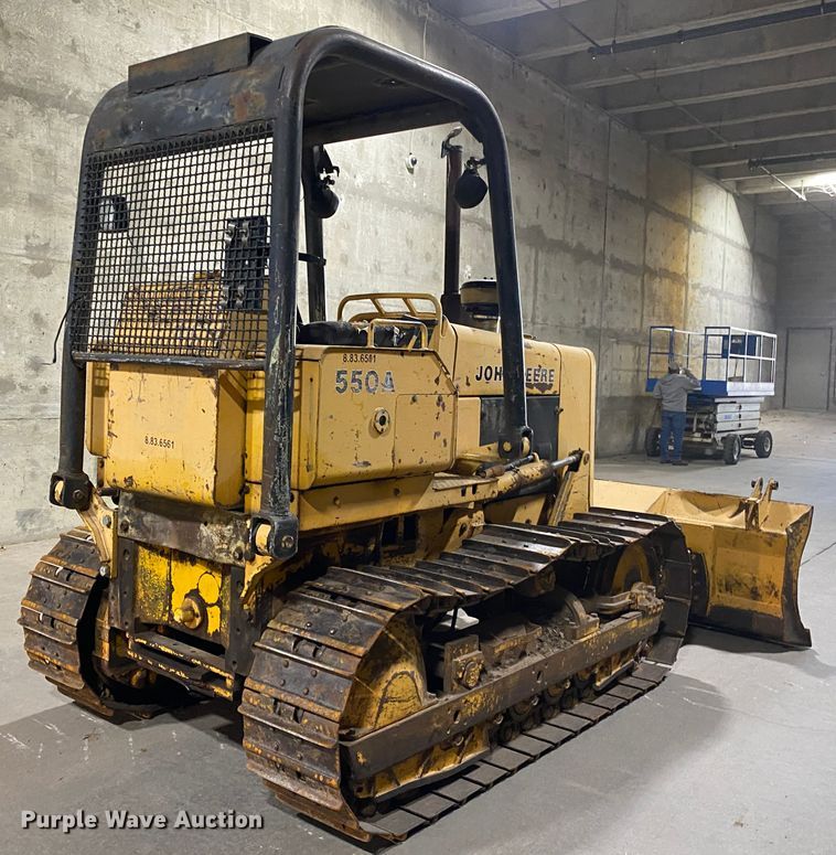 image for item JL9034 1984 John Deere 550A  dozer