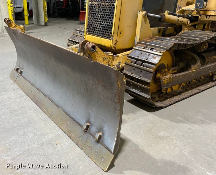 image for item JL9034 1984 John Deere 550A  dozer