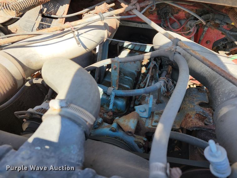 image for item JL9625 1992 International 4900  dump truck